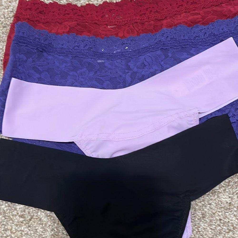 4) NEW Hanky Panky size xs